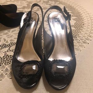 Anne Klein iFlex Slingback Heel